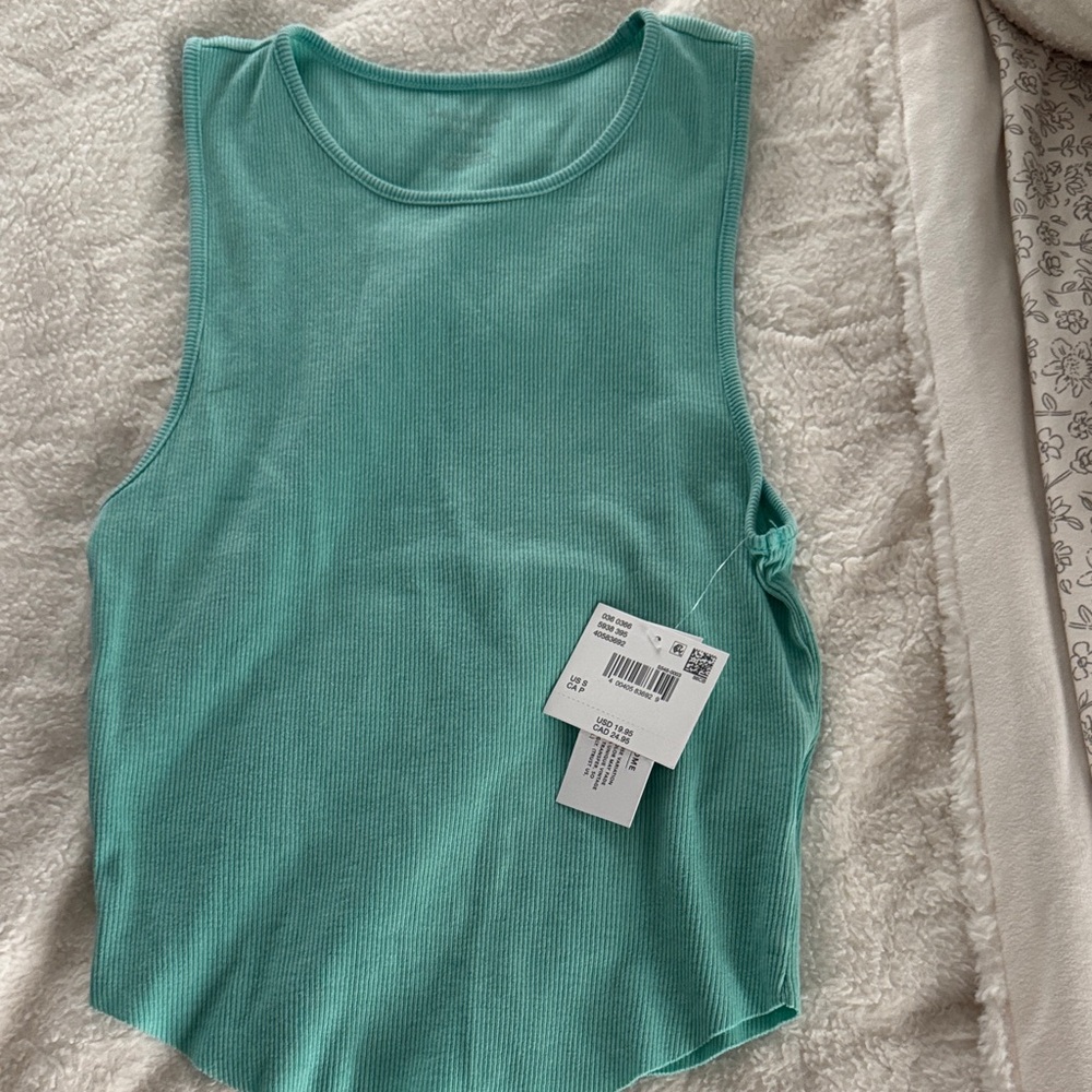 American Eagle women’s size S ribbed tank NWT